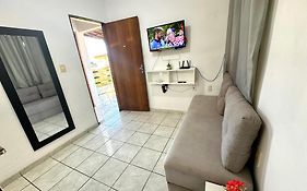 Apt-7 Completo com Ar-Condicionado Garagem Predio Central em Petrolina 1min Rodoviaria